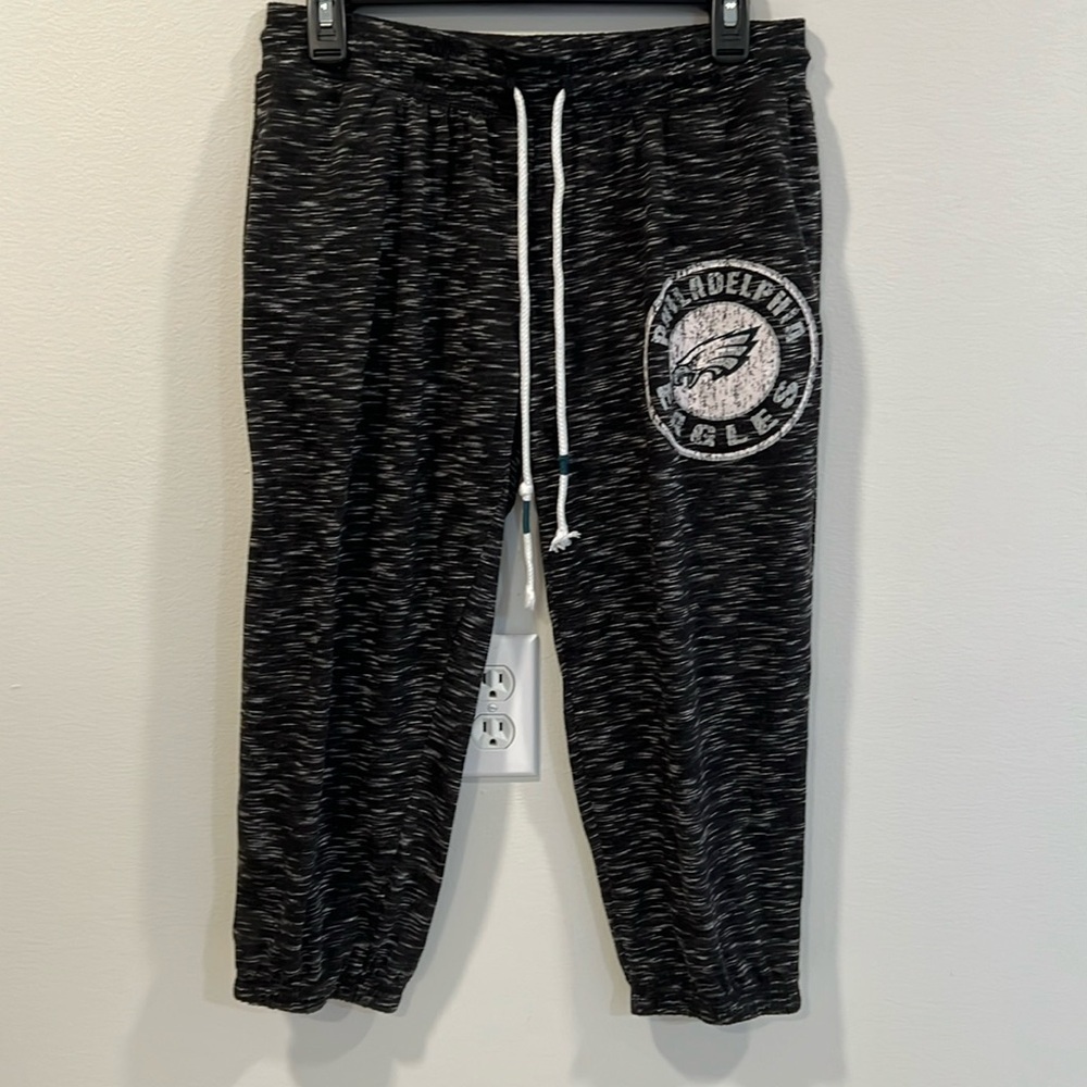 Philadelphia Eagles Lounge Capri Pants Size Small EUC